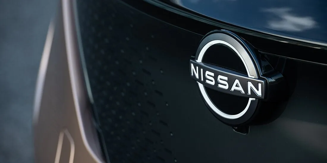 Nissan yeni logo new logo (4)