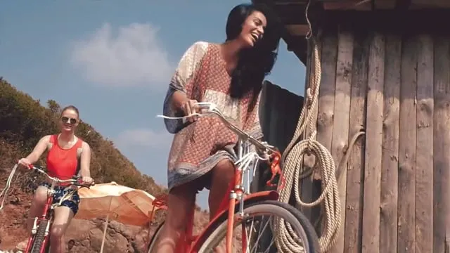 Coca-Cola / Renklendir Yazını